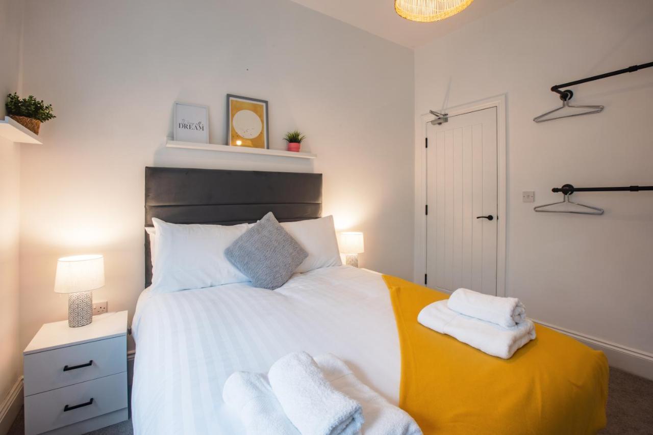 5 Roker Terrace - Seaview Apartments Сандерленд Екстер'єр фото